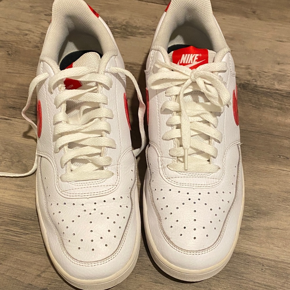 Nike Men's White and Red Sneakers